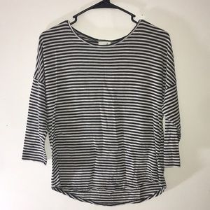 Black and White Striped 3/4 Sleeve T-Shirt Size Small Jaclyn Smiths Collection